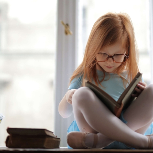 &#8220;Τα βιβλία ταξιδεύουν&#8221;: Ανοιχτές δράσεις παιδικής λογοτεχνίας στον πεζόδρομο της Φωκίωνος Νέγρη- 3 Κυριακές &#8211; 2/4, 30/4, 7/5 2023