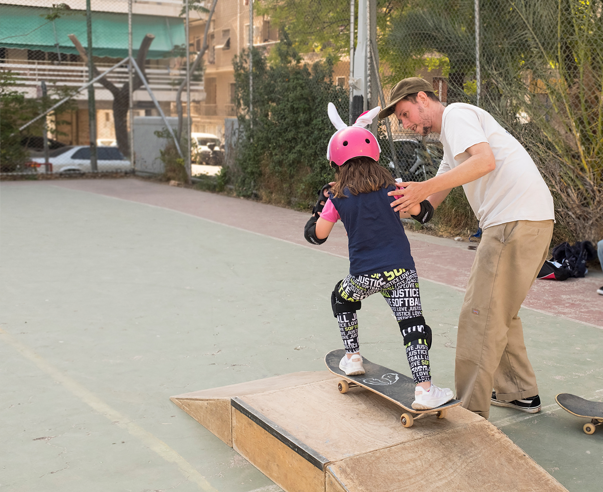 Free Movement Skateboarding: Μαθήματα skate για μια Αθήνα χωρίς αποκλεισμούς!